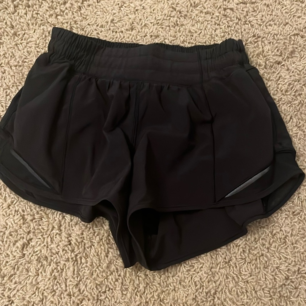 Black lululemon hotty hot shorts